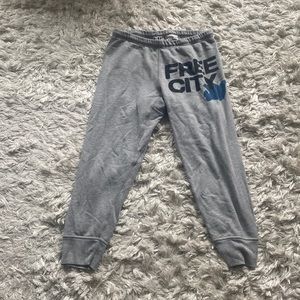 Free city swami 3/4 sweatpant